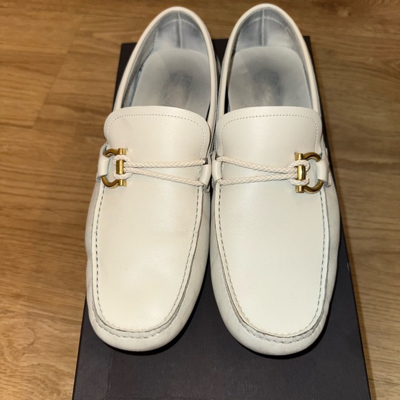 FERRAGAMO Driver Gancini-Buckle Leather Loafers - Picture 5 of 5